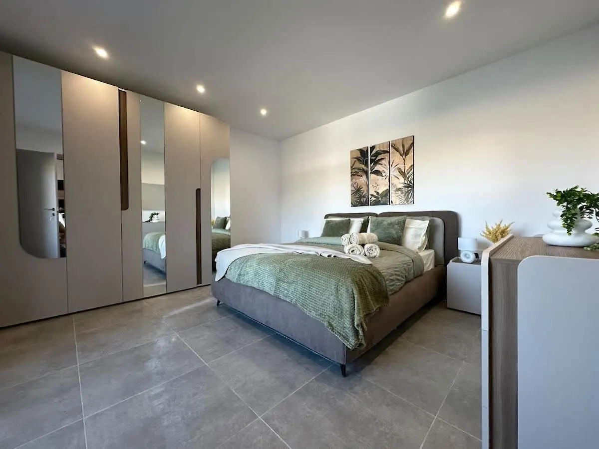 3Br Free Parking Paceville Beach San Ġiljan 0*,  Málta